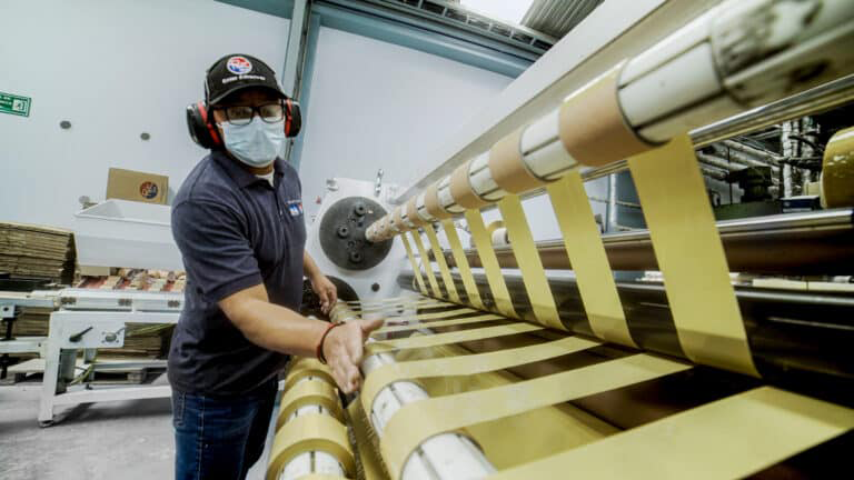 Cintas adhesivas y etiquetas personalizadas